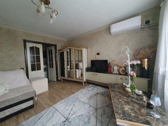 Продаж 4-кімнатної квартири Кременчук