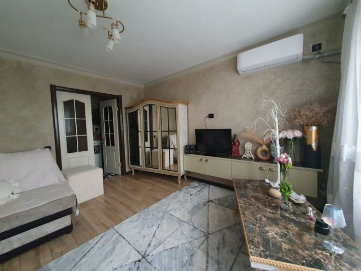 Продаж 4-кімнатної квартири - фото 1