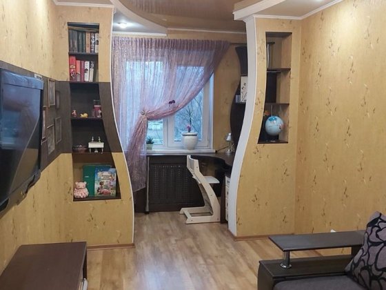 Продам 2 х кімн квартиру РАКОВКА,  район гімназії 6 Кременчук