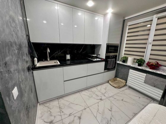 3 кімнатна квартира в Центрі з дизайнерським ремонтом[] Кременчук