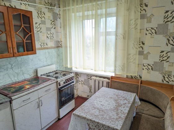 Продається 1 кімнатна квартира зупинка В. Пугачова. Сертифікат Кременчук