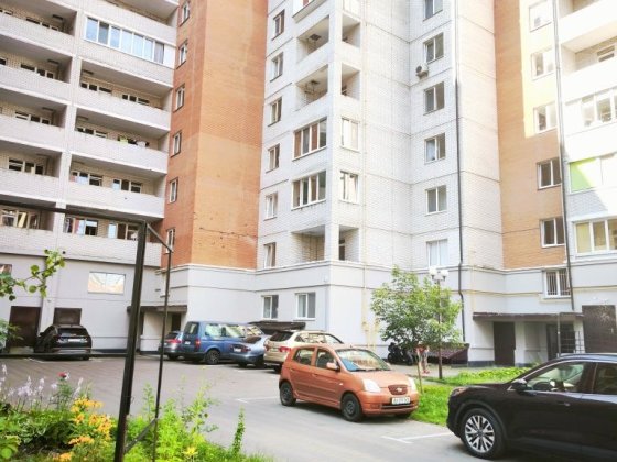 Ціни нижчої немає!Трьохкімнатна 123 м.кв. з ремонтом Тургенівська Ірпінь