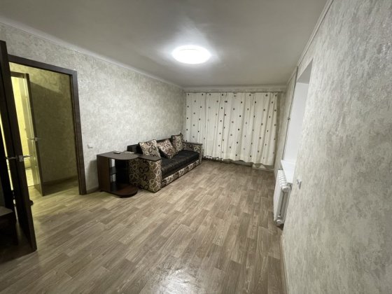Продам однокімнатну квартиру на 44 кварталі Кривой Рог