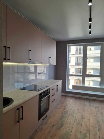 Квартира з новим та сучасним ремонтом - фото 1