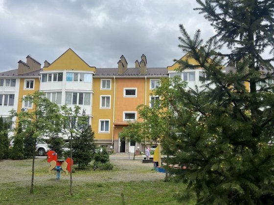 Квартира з власним двориком , частковий ремонт 47м2 Курортна зона! Ірпінь