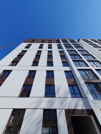 Продам 2кім квартиру біля центрального Озера - фото 1