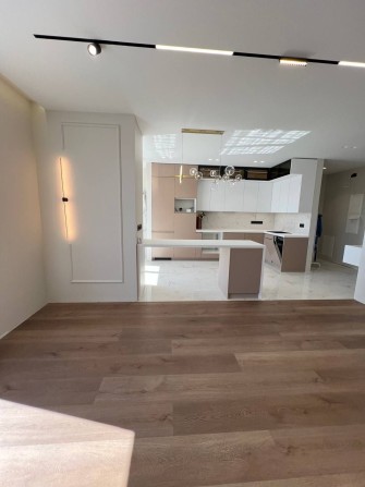 Двокімнатна квартира з дизайнерським ремонтом!Без комісії для покупців - фото 1