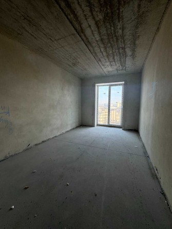 ТЕРМІНОВО! 2кім. квартира 58м2 в новобудові - фото 1