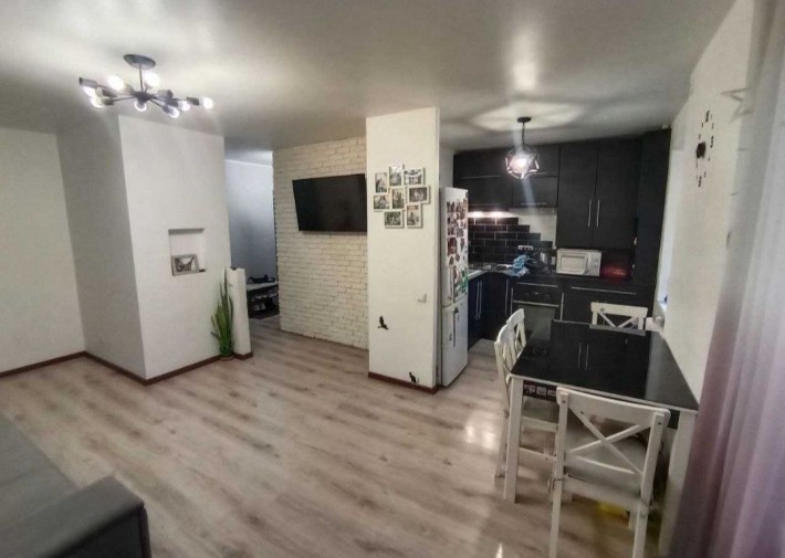 Продаю с дизайнерс  ремонт - фото 1