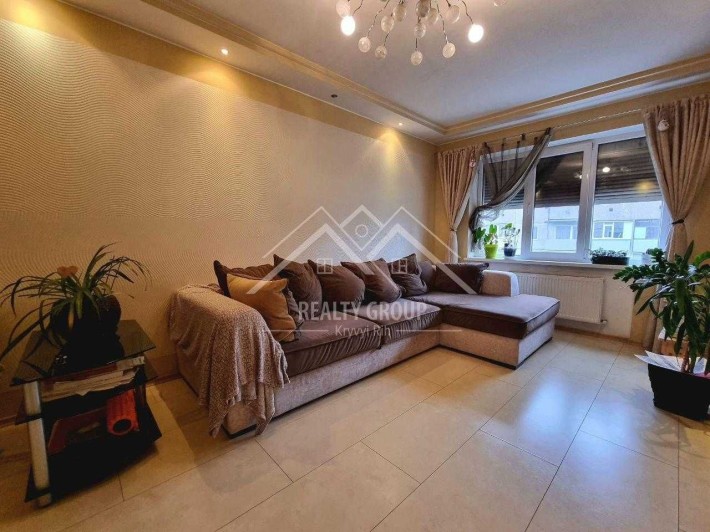 Продаж 3к "чешки" з автономним опаленням в Металургійному районі - фото 1