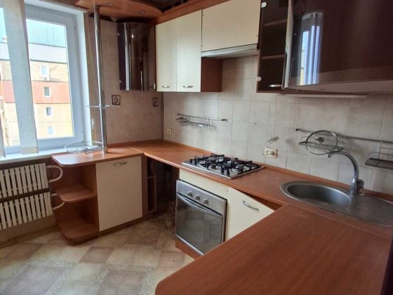 Продається 4-х кім. кв. , Східний -2 ! Кривий Ріг