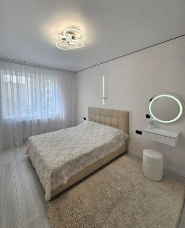 2 кім квартира, 3 пов, 67м2 з сучасним ремонтом поруч центру - фото 1