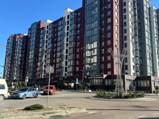 Продаж 1 км квартири поруч з центром Ивано-Франковск