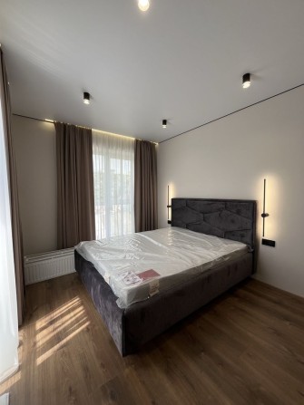 Евро 2к квартира в ЦЕНТРІ ІРПЕНЯ! Поруч Парк!Мін.оформлення! - фото 1