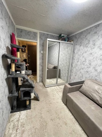 Продам 2 кімнатну, Гетьманська 74,3 поверх - фото 1