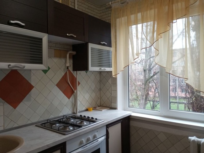 Продам 2 комнатную квартиру на Юбилейной - фото 1