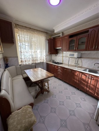 Терміновий продаж 3 кімнатна квартира з ремонтом 97м2+власна ділянка - фото 1