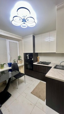 2-кімнатна квартира після капремонту | ТОП-локація Луцьк - фото 1