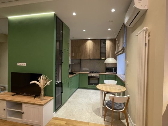 Продаж 2-кімнатноі студіі  20квартал Кривой Рог