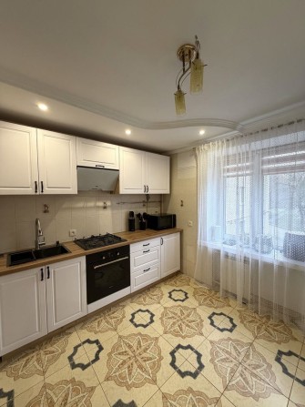 Продаж 3-кім. квартири з ремонтом та меблями, вул. Наливайка 14 - фото 1