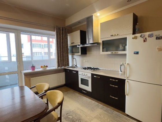 Продам 4-кімн.кв. 103,6 кв.м по вул. Горького, центр Кременчук