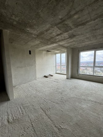 Трьохкімнатна квартира, трикімнатна квартира - фото 1