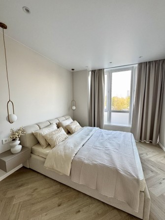 Продам двокімнатну квартиру з новим ремонтом в центрі міста ! - фото 1