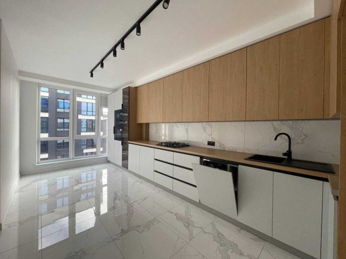 Продаж 2-кім квартири з якісним ремонтом - фото 1