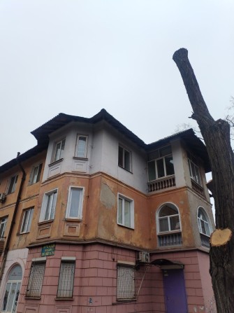 Продам 3х комнатную "сталинку" по  Дышынского - фото 1