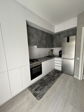 Однокімнатна квартира з якісним ремонтом! Балкон! Без комісії! - фото 1