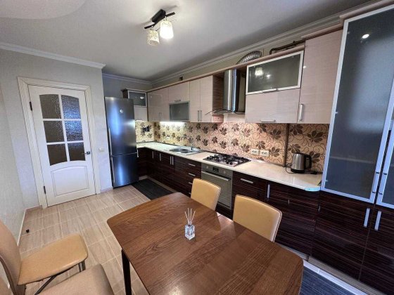 Квартира з меблями, технікою та чудовою інфраструктурою - ПОСТАНОВИ Івано-Франківськ