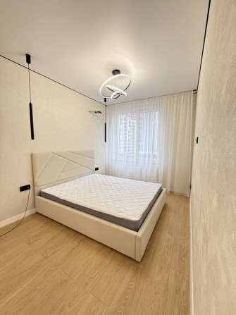 НОВИЙ СУЧАСНИЙ РЕМОНТ 1 кімнатна квартира! Швидкий виїзд на Київ! - фото 1