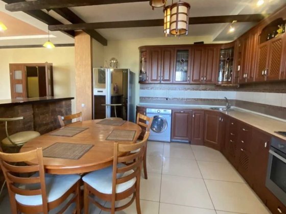 Велика трикімнатна квартира на Пасічні Ивано-Франковск