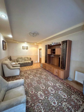 Простора тепла 3-х кімнатна квартира у Центрально-міському районі - фото 1