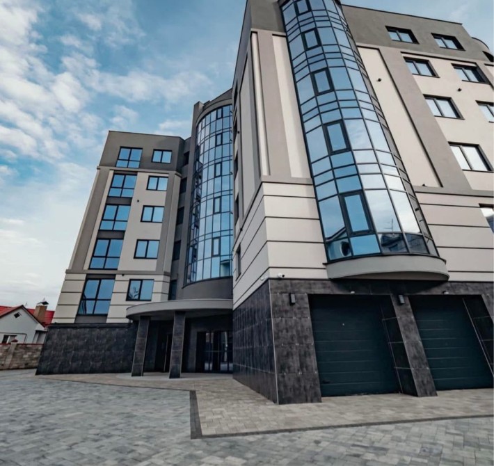 Елітна квартира у центрі міста!Гараж!!! - фото 1