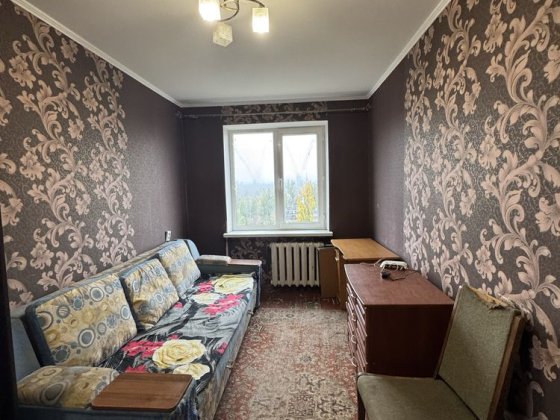 Продажа 2 х ком кв , на Восходе ( ул Стрельникова) Кривой Рог