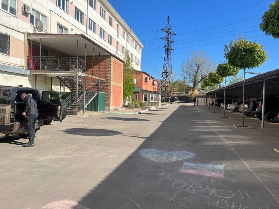 Продається 2-кімнатна квартира в закритому житловому комплексі! Никополь