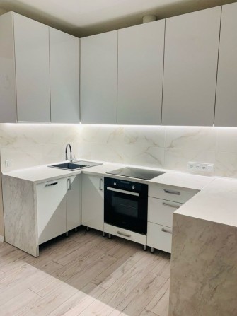 Продам квартиру на 44 квартале. Сталинка - фото 1