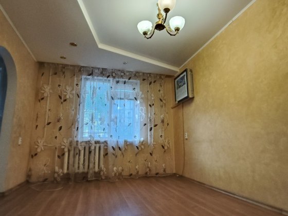 Продаж 3 кімн. квартири на 173 кварталі + кладовка Кривой Рог