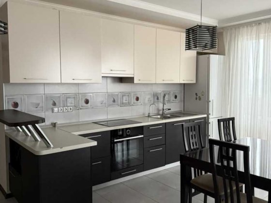 Левада! 2к квартира. 85 м2. Інвертор на світло. Ліфт завжи працює Полтава