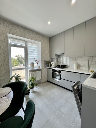 Продам однокімнатну квартиру з гарним ремонтом - фото 1