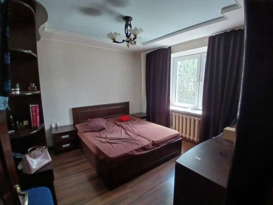 Продам 2к квартиру, ул. Анатолия Липицкого 11 (Камо). Кривой Рог