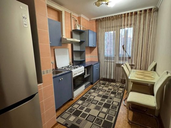 Трикімнатна квартира на Шухевича Ровно