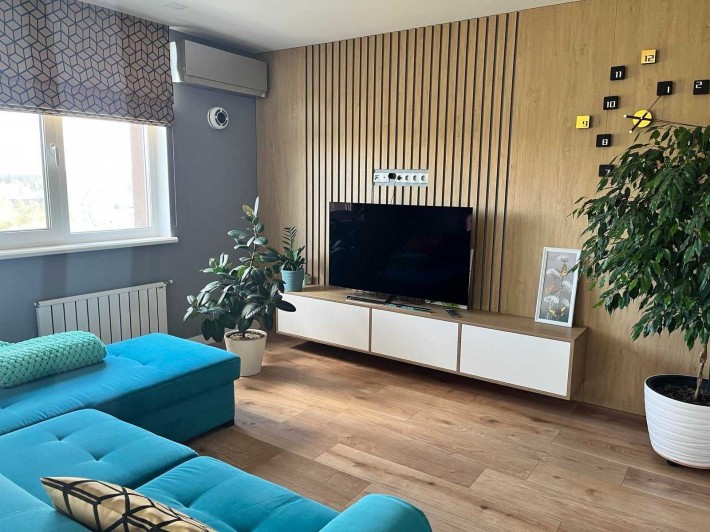 Продаж трикімнатної квартири з дизайнерським, якісним ремонтом - фото 1