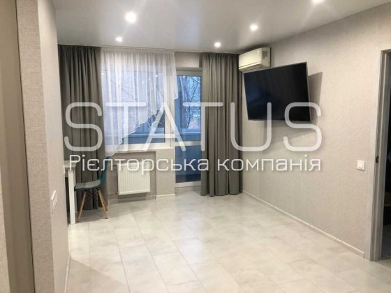 Продаж двокімнатної квартири з ремонтом. Полтава