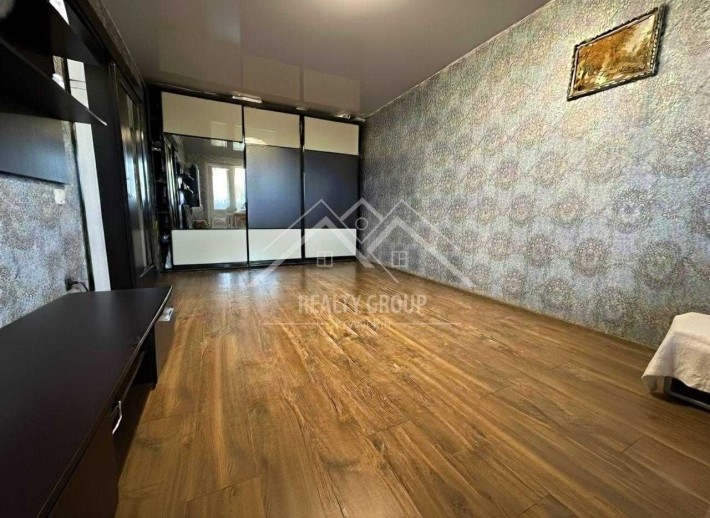 Продаж роздільної 2-к квартири + гараж (Дніпр.шосе/Розвилка) - фото 1