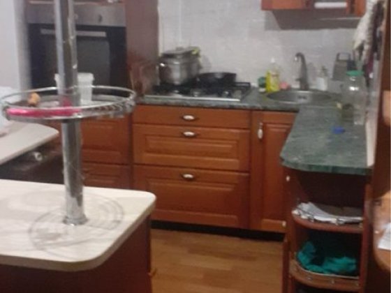 Терміново продаю квартиру з меблями. Кривой Рог