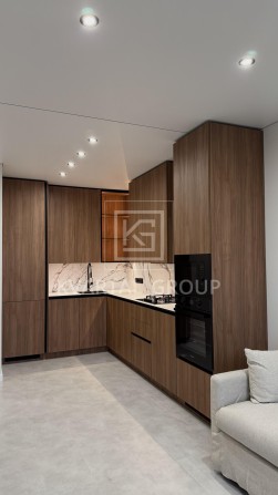 продаж 1к квартири з новим сучасним ремонтом біля Центрального парку - фото 1