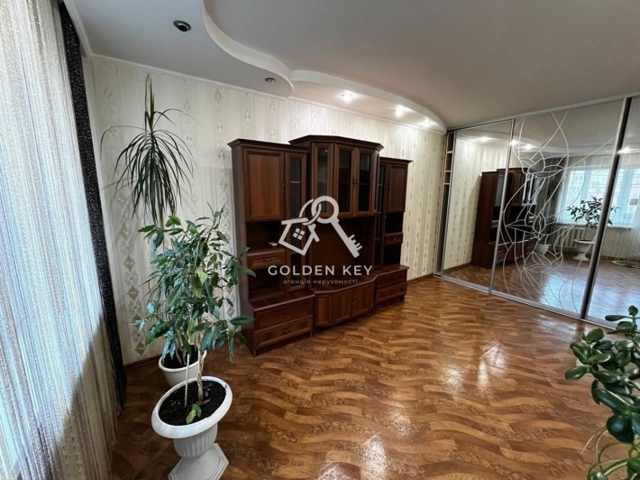 Продаж 2-кімнатної квартири, мкрн Сонячний - фото 1