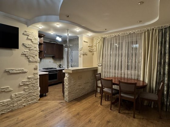 3х кімнатна квартира з Автономним опаленням Рівне